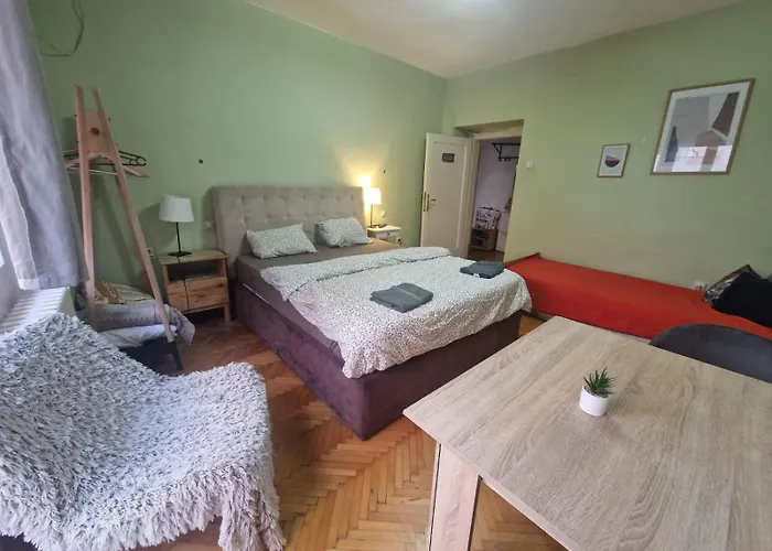 Urban Balkanska Oda ve Kahvaltı *